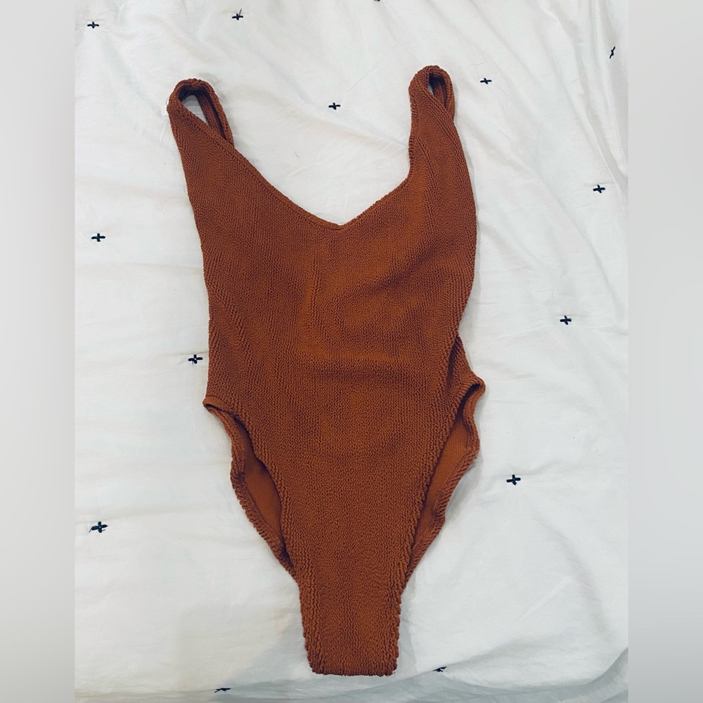 Youswim Aplomb one piece in Umber, excellent used condition.